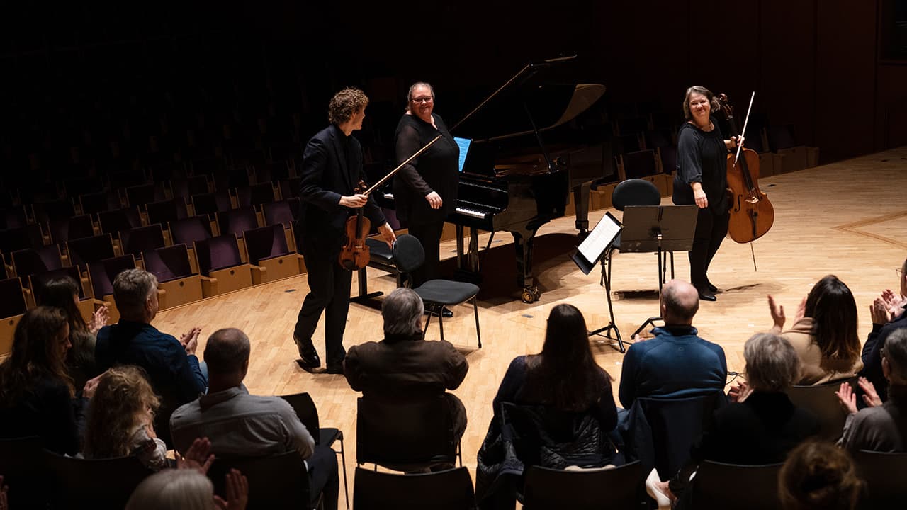 Stavanger Symfoniorkester og publikum er på scenen