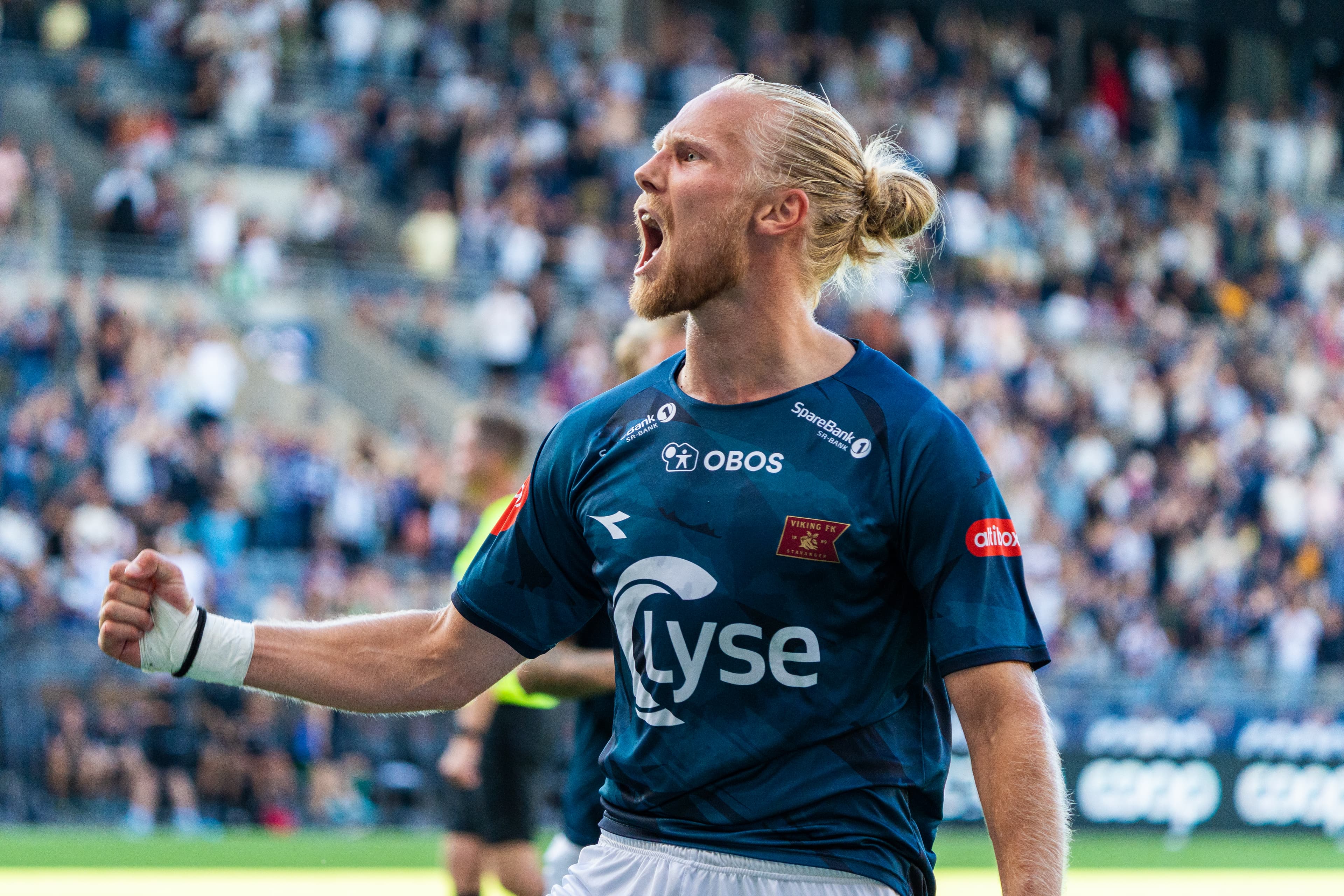 Fotball spiller på banen