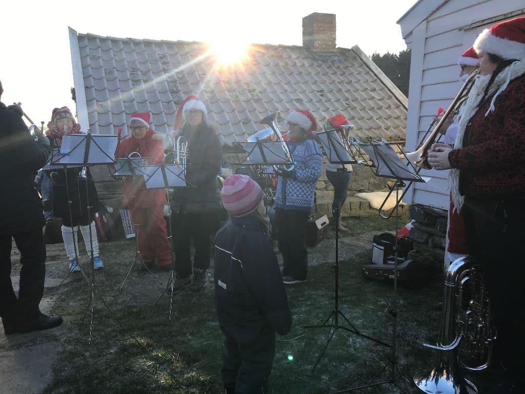 Randaberg musikkorps spiller