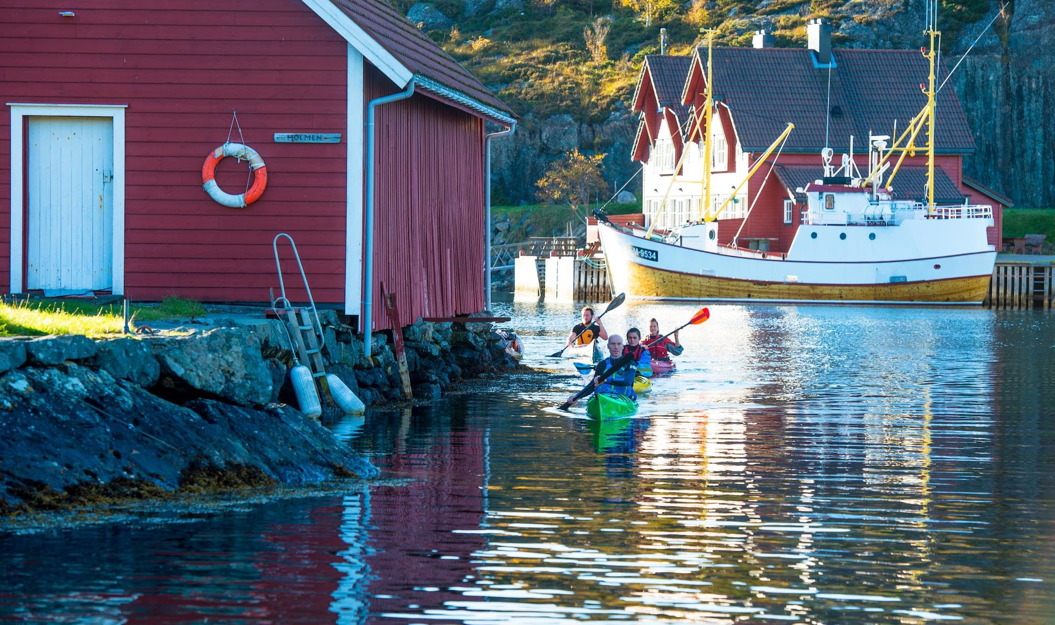 Padle i vakre omgivelser i Solund