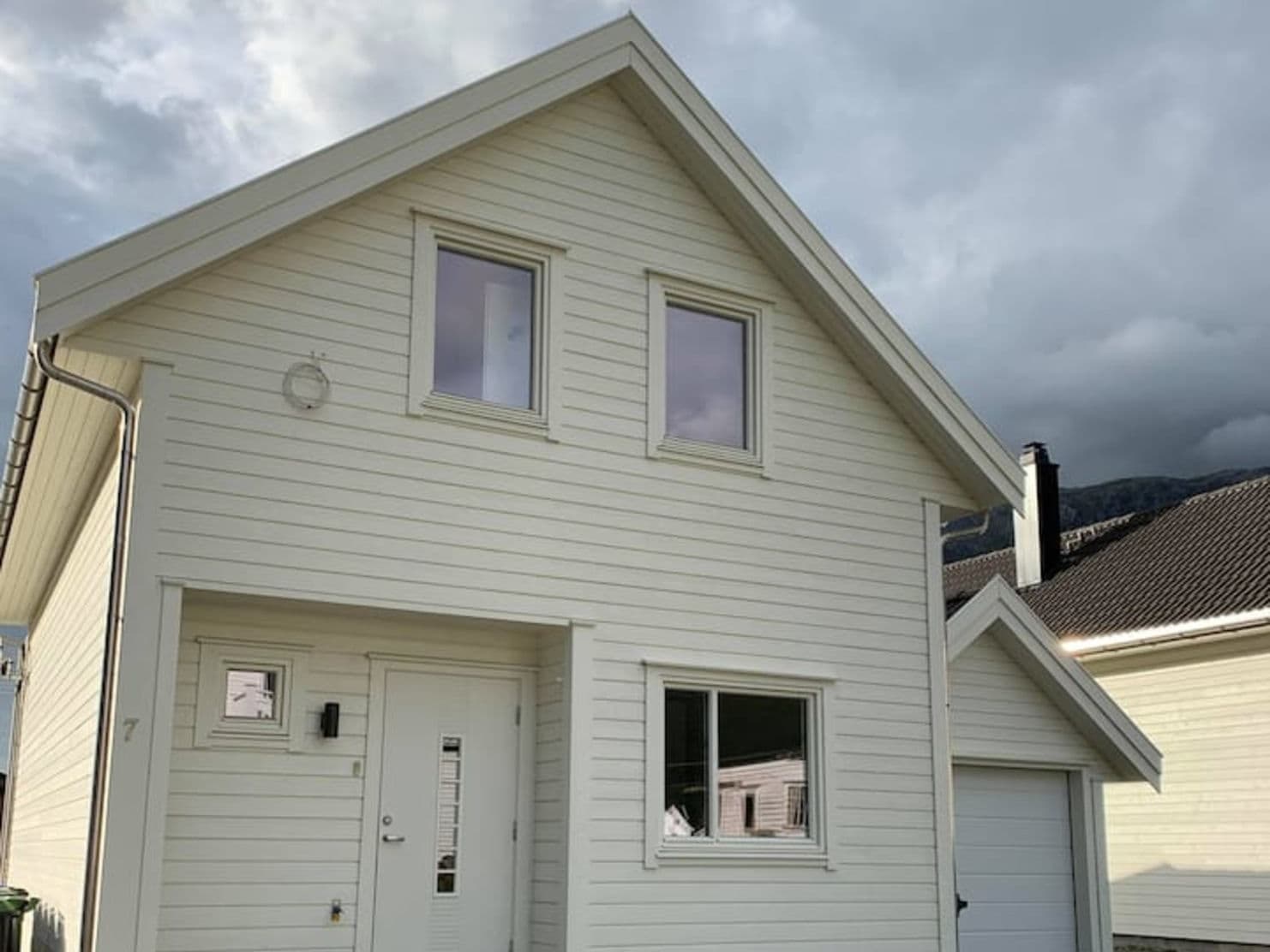 Holiday house, indoor and outdoor facilties