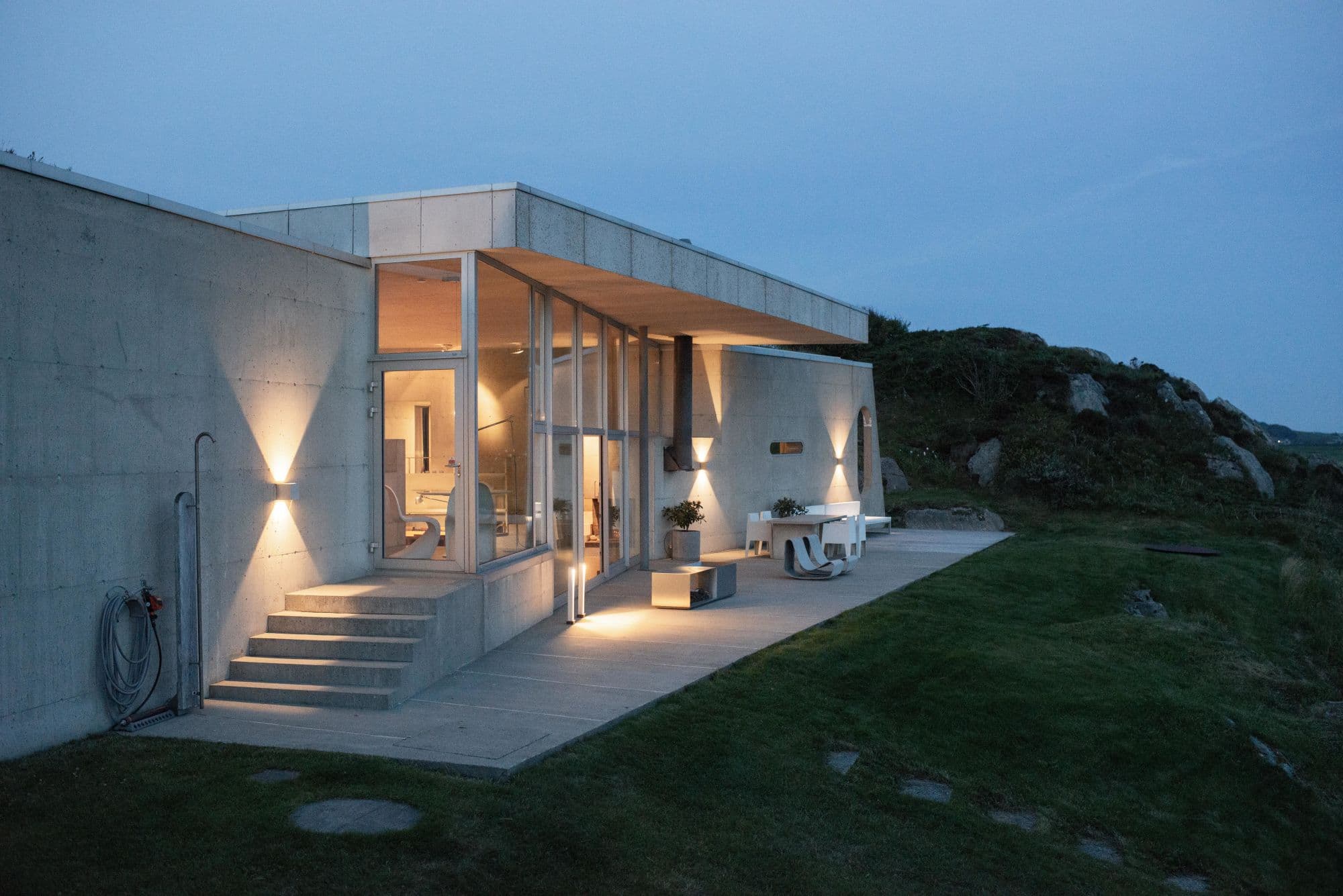 Exterior of a modern house in Nordic minimalist design - The Bolder Wave